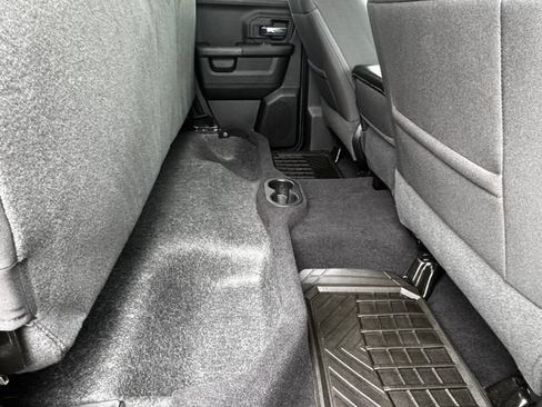 Used 2023 RAM 1500 Warlock AWD/4WD image 32