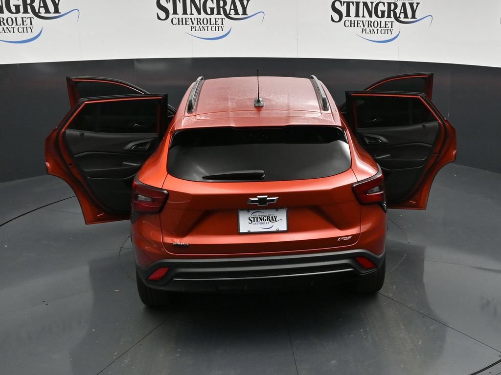 Certified 2024 Chevrolet Trax RS w/ Driver Confidence Package FWD image 35