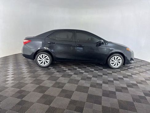 Used 2017 Toyota Corolla LE w/ Carpet Mat Package (TMS) FWD image 6