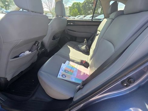 Used 2018 Subaru Outback 2.5i Limited AWD/4WD image 7