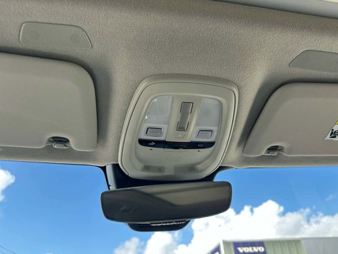 New 2026 Volvo XC40 B5 Ultra w/ Climate Package image 16