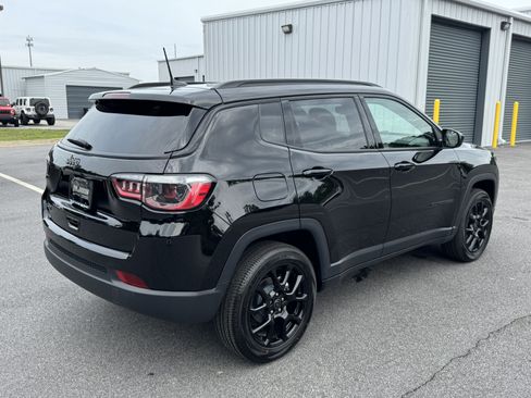 New 2026 Jeep Compass Latitude AWD/4WD image 5