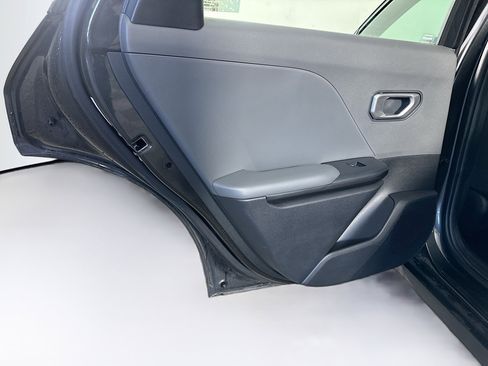 Used 2025 Kia K4 FWD image 25