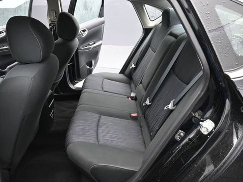 Used 2019 Nissan Sentra SV image 11