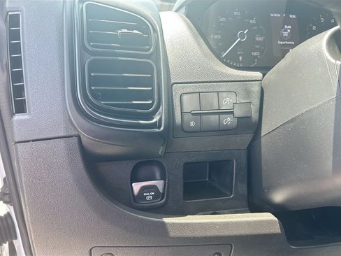 Used 2024 RAM ProMaster 2500 w/ Safety Group FWD image 10