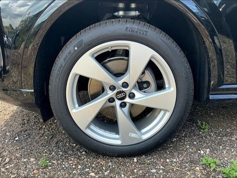 New 2025 Audi Q5 Premium Plus image 11