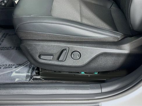 Used 2025 Kia EV6 Light w/ Light LR Technology Package RWD image 38