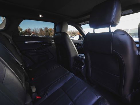 Used 2023 Land Rover Range Rover Evoque SE image 35