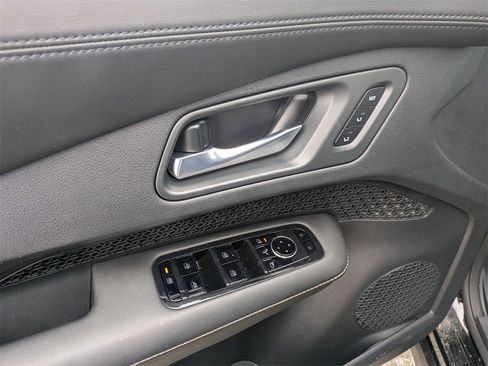 Used 2023 Nissan Ariya FWD image 16