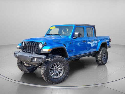 Used 2021 Jeep Gladiator Sport image 2