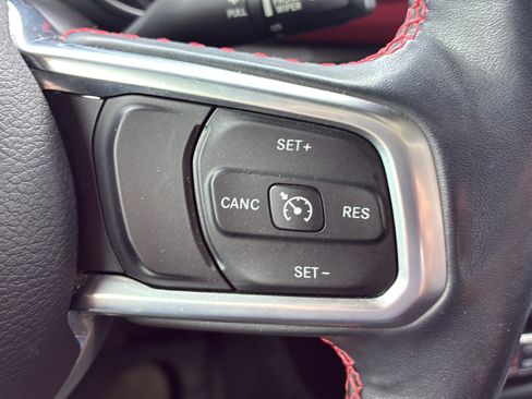 Used 2020 Jeep Gladiator Rubicon AWD/4WD image 37