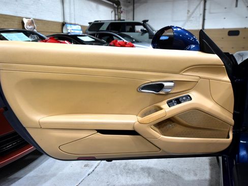 Used 2013 Porsche Boxster S image 16