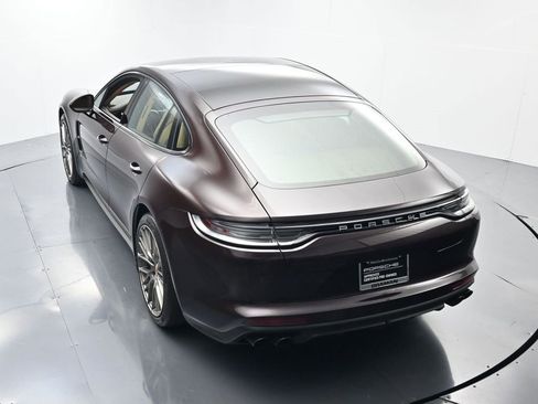 Used 2023 Porsche Panamera Platinum Edition image 40