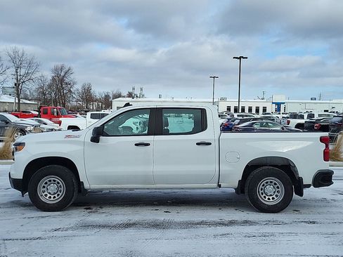 Used 2024 Chevrolet Silverado 1500 W/T w/ Z71 Off-Road Package image 6