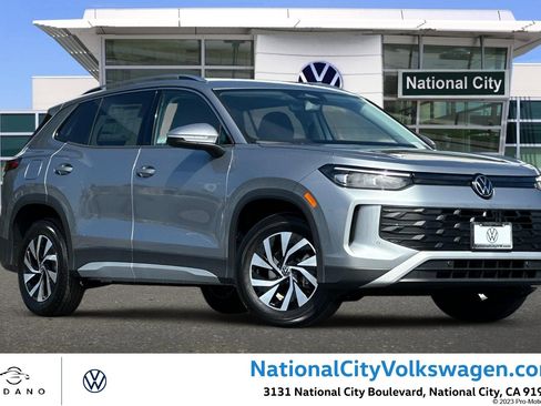 New 2025 Volkswagen Tiguan S image 1