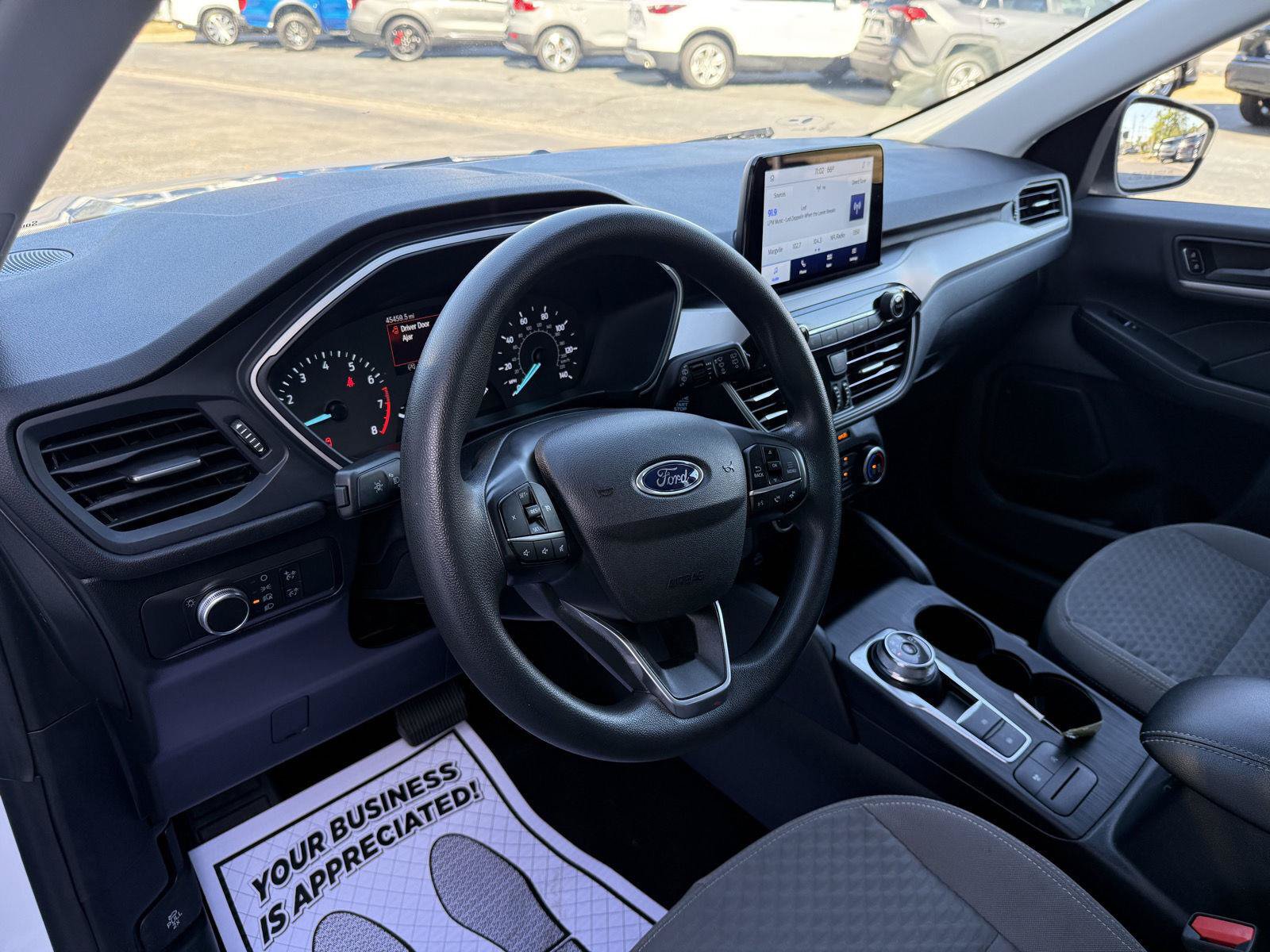 Used 2022 Ford Escape SE FWD image 22