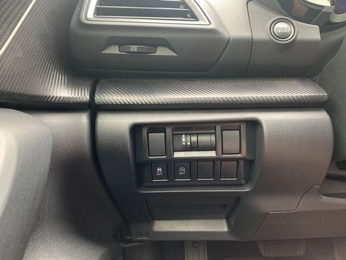 Used 2021 Subaru Crosstrek 2.0i image 18