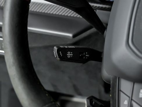 Used 2023 Lamborghini Urus Performante AWD/4WD image 29