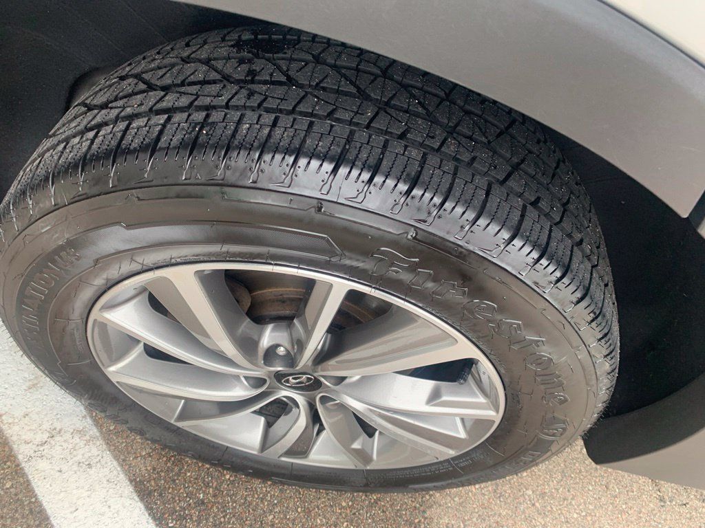 Used 2020 Hyundai Santa Fe SEL w/ Convenience + Premium Package AWD/4WD image 39