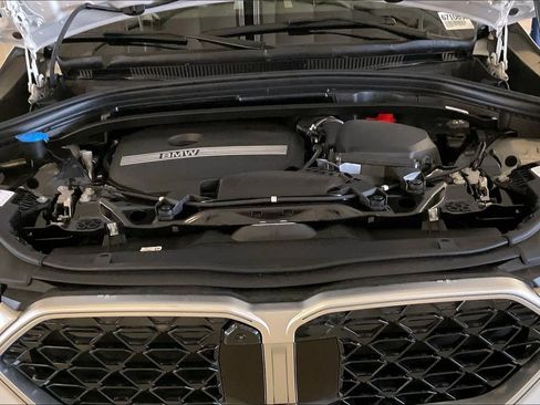 New 2026 BMW X2 xDrive28i w/ Technology Package AWD/4WD image 16