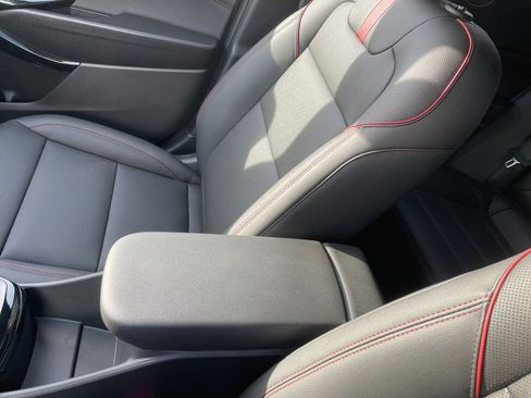 New 2026 Chevrolet Trax RS w/ Sunroof Package image 21