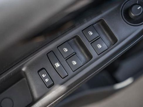 Used 2021 Chevrolet Spark LT image 32