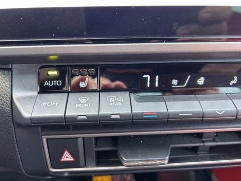 Used 2025 Toyota Camry XSE image 15