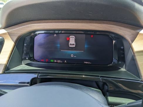 Used 2024 Volkswagen Atlas SE FWD image 37