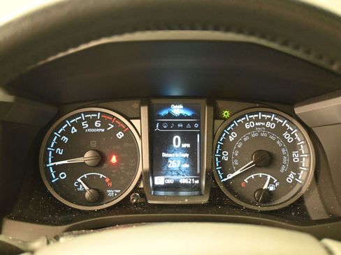 Certified 2023 Toyota Tacoma TRD Off-Road w/ TRD Premium Off Road Package image 10