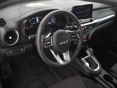 Used 2023 Kia Forte LX FWD image 19