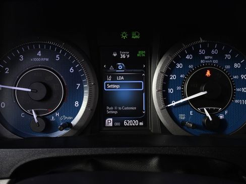 Used 2019 Toyota Sienna XLE image 24