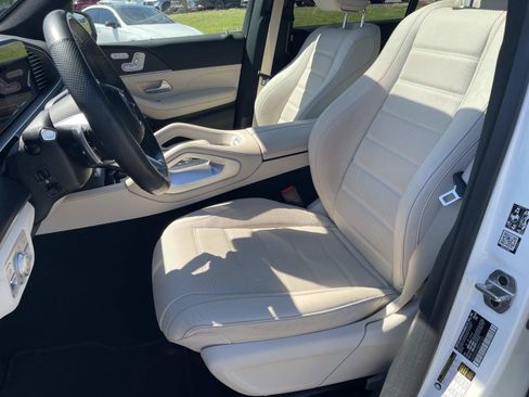 Used 2024 Mercedes-Benz GLS 450 4MATIC image 29