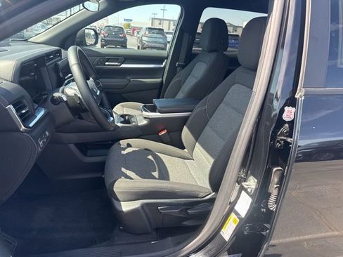 Used 2025 GMC Terrain Elevation AWD/4WD image 16