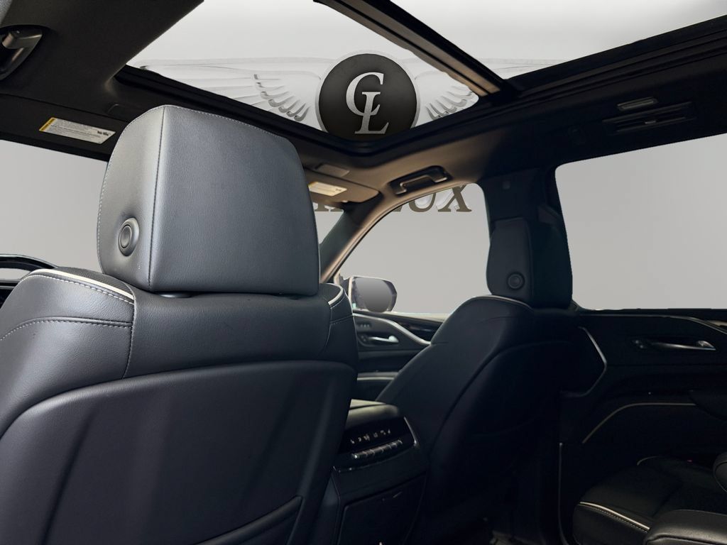 Used 2022 Cadillac Escalade Sport w/ Touring Package AWD/4WD image 19