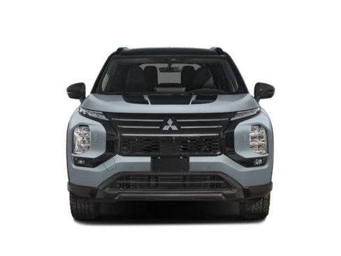 Used 2025 Mitsubishi Outlander SE AWD/4WD image 4