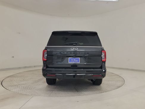 Used 2023 Ford Expedition Limited RWD image 8