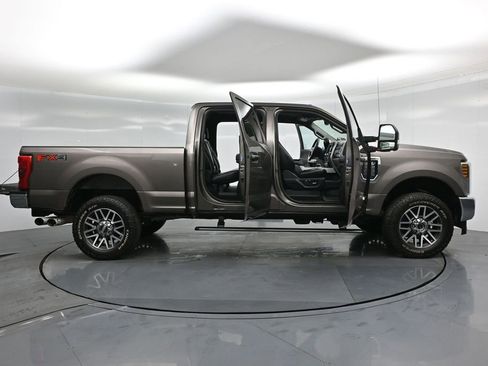 Certified 2018 Ford F250 Lariat w/ Lariat Ultimate Package image 5