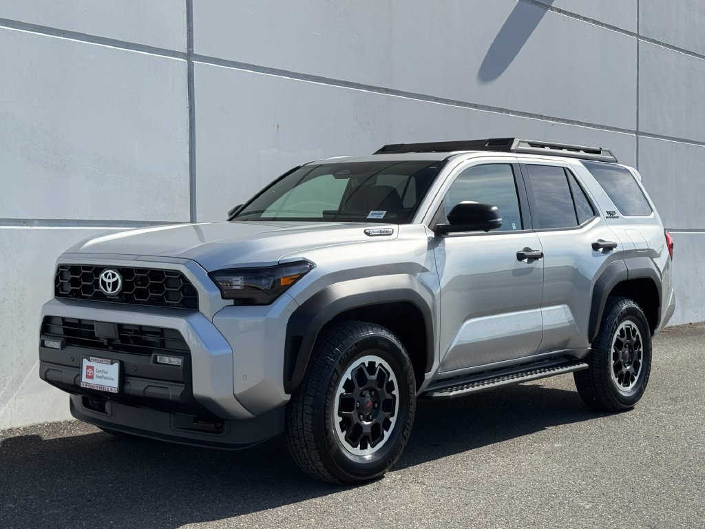 Certified 2025 Toyota 4Runner TRD Off-Road Premium AWD/4WD image 3