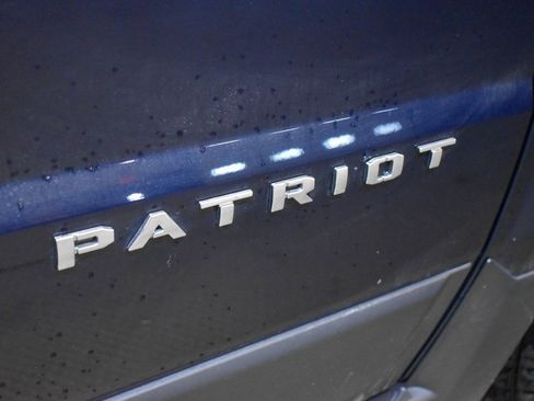 Used 2016 Jeep Patriot Latitude image 10