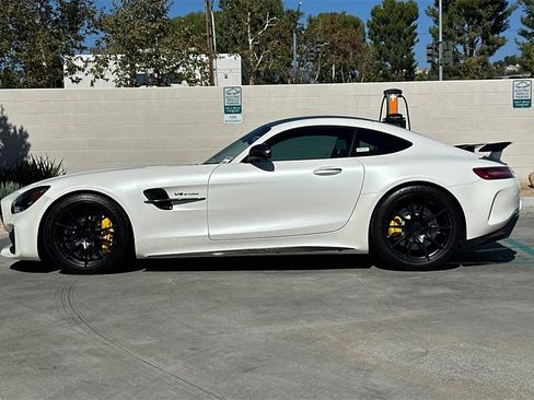 Used 2019 Mercedes-Benz AMG GT R image 8
