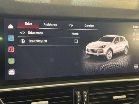 Certified 2023 Porsche Cayenne AWD/4WD image 29