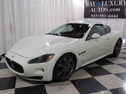 Used 2010 Maserati GranTurismo S image 10
