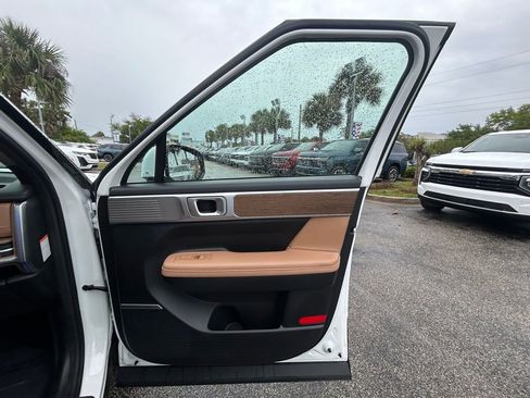 Used 2025 Hyundai Santa Fe Limited FWD image 29
