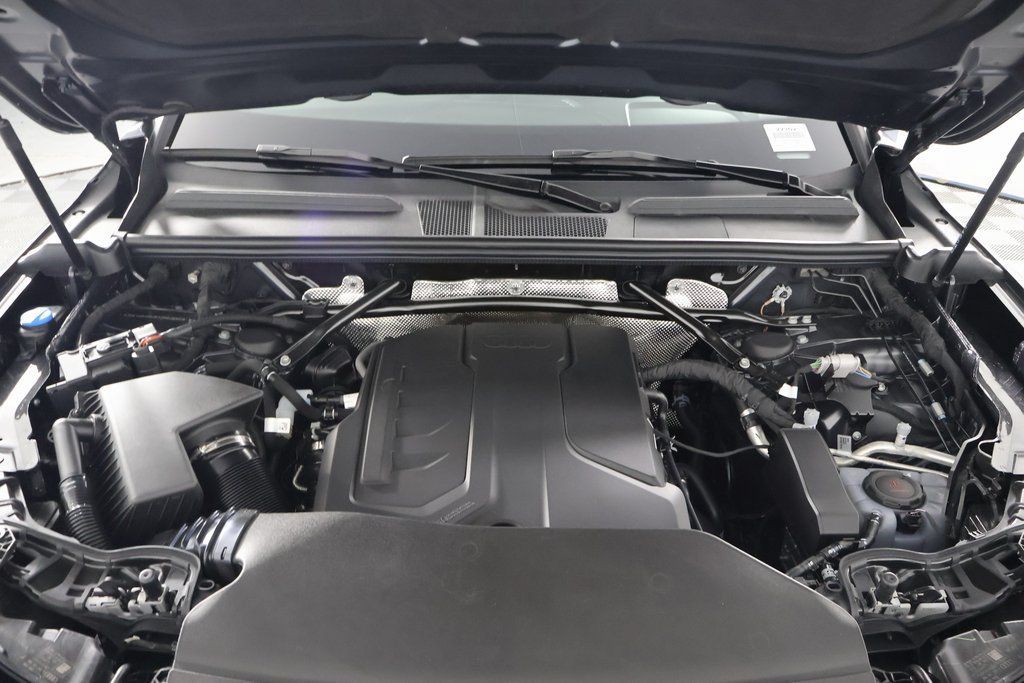 New 2026 Audi Q5 Premium Plus AWD/4WD image 9