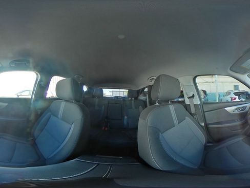 Used 2025 Chevrolet Blazer LT image 42