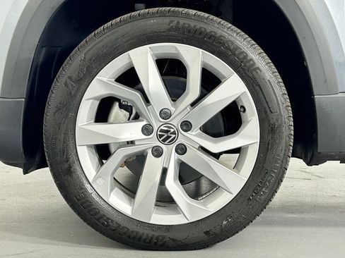 Used 2023 Volkswagen Taos S image 33