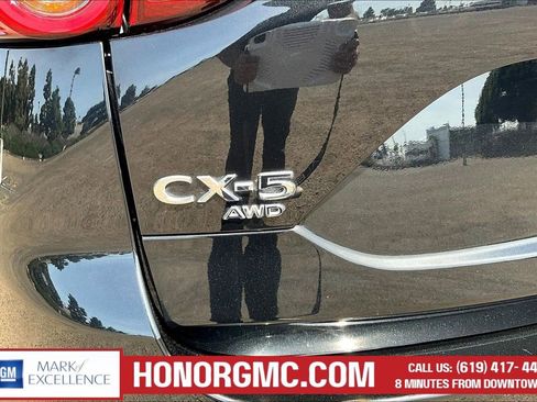 Used 2021 MAZDA CX-5 Touring image 23