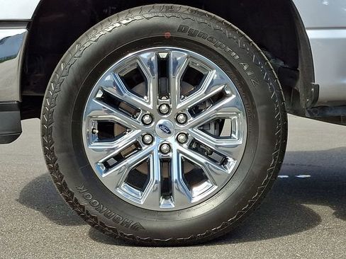 Used 2024 Ford F150 Lariat w/ FX4 Off-Road Package image 8