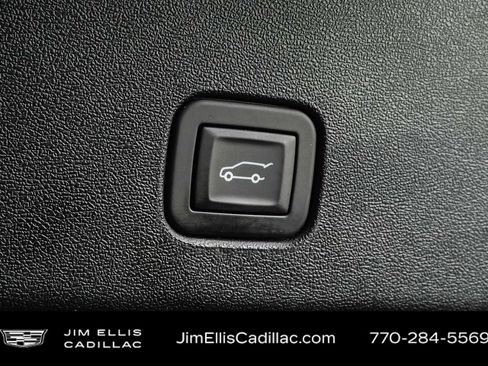 Used 2025 Cadillac Optiq Luxury 2 w/ LPO, Floor Liner Package AWD/4WD image 32