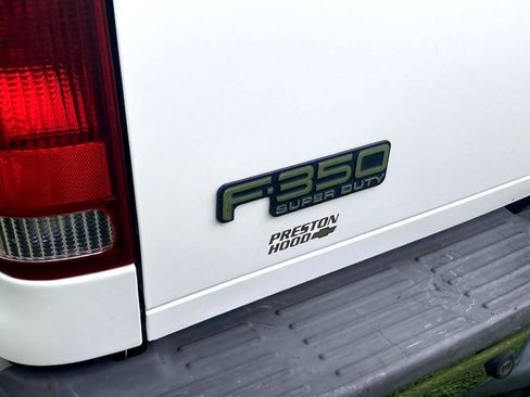 Used 2004 Ford F350 Lariat image 10